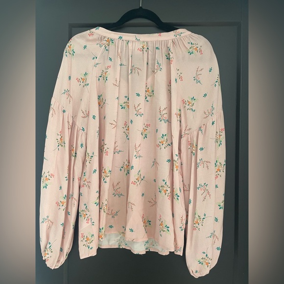 Floral Blouse - Picture 2 of 3